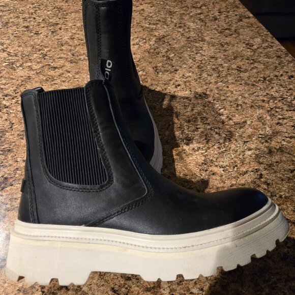 Bionicola Boots - Picture 2 of 4